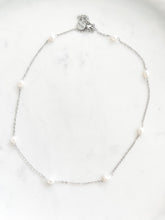 Hlaða mynd í gallerí, Cable keðja með perlum - by my letra.
