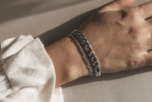 Hlaða mynd í gallerí, Figaro big armband
