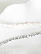 Hlaða mynd í gallerí, Perlufigaro armband - by my letra.
